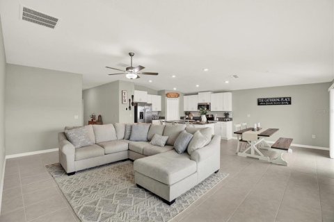 Villa ou maison à vendre à San Antonio, Floride: 4 chambres, 180.14 m2 № 2408160 - photo 5