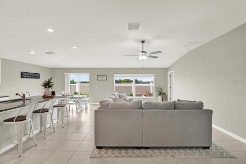 Villa ou maison à vendre à San Antonio, Floride: 4 chambres, 180.14 m2 № 2408160 - photo 6