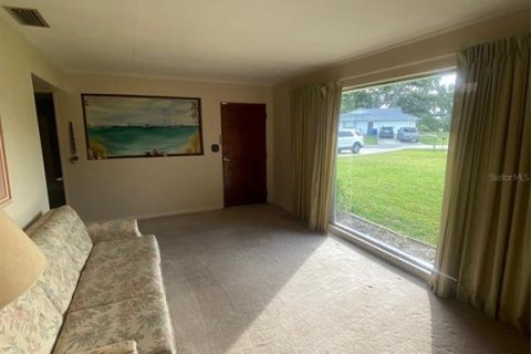 House in Edgewater, Florida 2 bedrooms, 121.42 sq.m. № 1675096 - photo 17