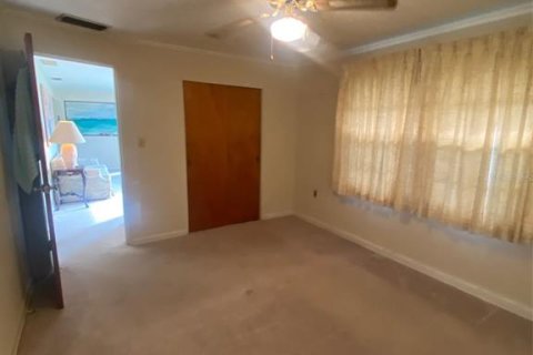 House in Edgewater, Florida 2 bedrooms, 121.42 sq.m. № 1675096 - photo 15
