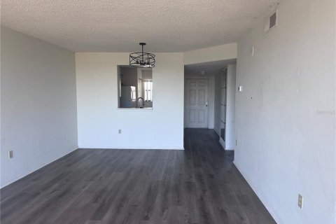 Condominio en alquiler en Clearwater, Florida, 2 dormitorios, 89.19 m2 № 1518075 - foto 10