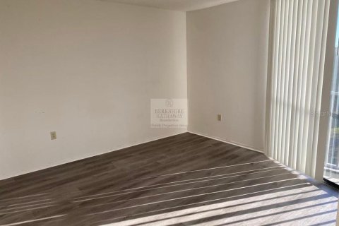 Condominio en alquiler en Clearwater, Florida, 2 dormitorios, 89.19 m2 № 1518075 - foto 11