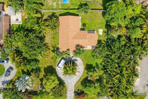 Villa ou maison à louer à Southwest Ranches, Floride: 3 chambres, 178.93 m2 № 1950677 - photo 2