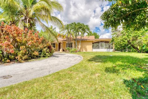 Villa ou maison à louer à Southwest Ranches, Floride: 3 chambres, 178.93 m2 № 1950677 - photo 6