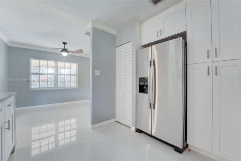 Villa ou maison à louer à Southwest Ranches, Floride: 3 chambres, 178.93 m2 № 1950677 - photo 19