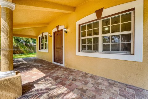 Villa ou maison à louer à Southwest Ranches, Floride: 3 chambres, 178.93 m2 № 1950677 - photo 9