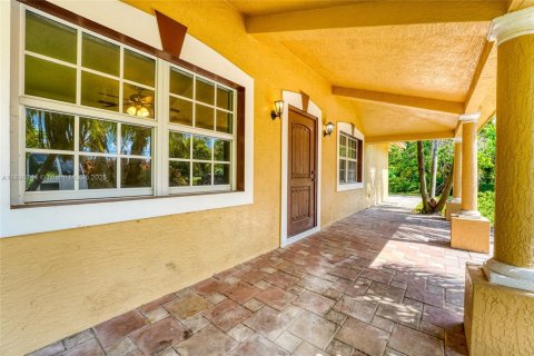 Villa ou maison à louer à Southwest Ranches, Floride: 3 chambres, 178.93 m2 № 1950677 - photo 10