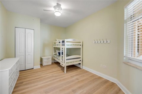 Condo in New Smyrna Beach, Florida, 3 bedrooms  № 1832948 - photo 9