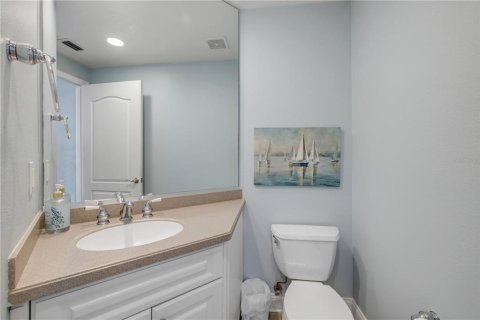 Condo in New Smyrna Beach, Florida, 3 bedrooms  № 1832948 - photo 10