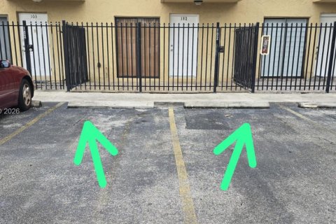 Touwnhouse à louer à Miami, Floride: 2 chambres, 95.88 m2 № 2046847 - photo 22