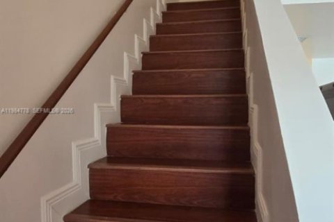 Touwnhouse à louer à Miami, Floride: 2 chambres, 95.88 m2 № 2046847 - photo 8