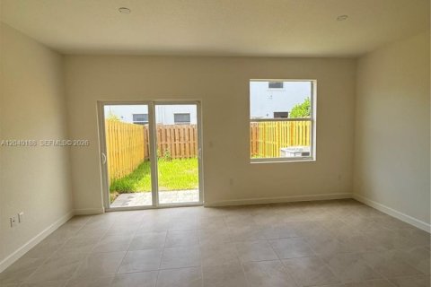 Touwnhouse à louer à Florida City, Floride: 3 chambres, 131.36 m2 № 2086429 - photo 10