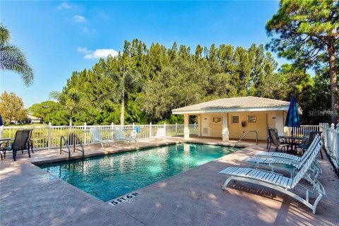 Casa en venta en Sarasota, Florida, 2 dormitorios, 162.39 m2 № 1732306 - foto 28