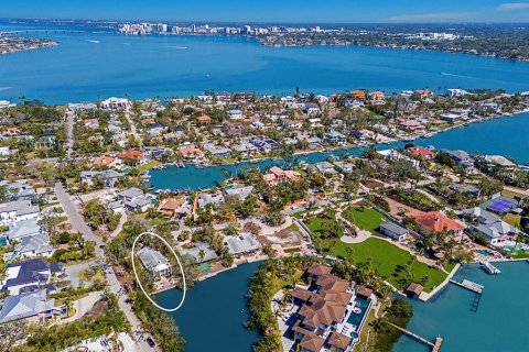 Casa en venta en Sarasota, Florida, 3 dormitorios, 244.15 m2 № 1568862 - foto 2
