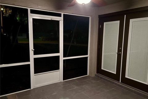 House in Winter Haven, Florida 3 bedrooms, 162.02 sq.m. № 1685095 - photo 26