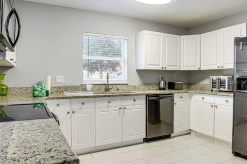 Touwnhouse à louer à Kissimmee, Floride: 3 chambres, 155.15 m2 № 2096409 - photo 5