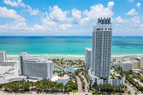Condo in Miami Beach, Florida, 1 bedroom  № 2082307 - photo 13
