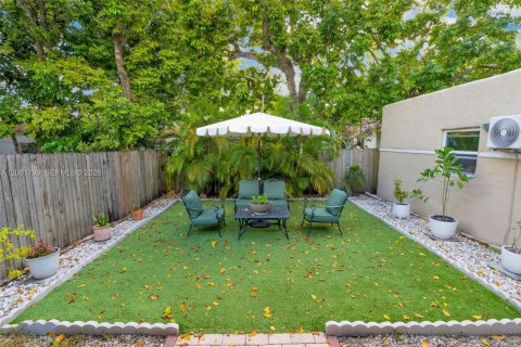 Купить виллу или дом в Майами, Флорида 3 спальни, 140.47м2, № 2068947 - фото 19