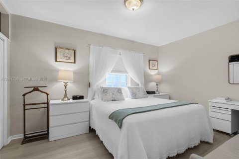 Купить виллу или дом в Майами, Флорида 3 спальни, 140.47м2, № 2068947 - фото 7