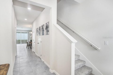Adosado en venta en Seffner, Florida, 3 dormitorios, 163.14 m2 № 1909570 - foto 3