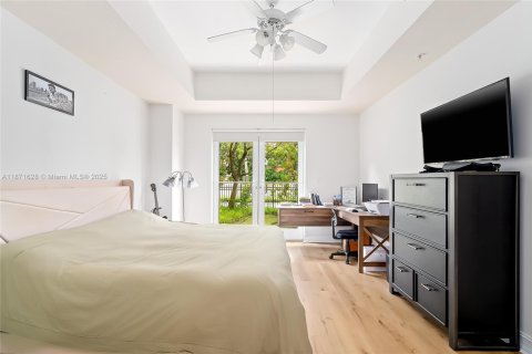 Condo in Aventura, Florida, 2 bedrooms  № 1922546 - photo 14