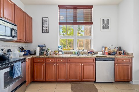 Condo in Aventura, Florida, 2 bedrooms  № 1922546 - photo 2