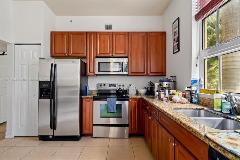 Condo in Aventura, Florida, 2 bedrooms  № 1922546 - photo 3