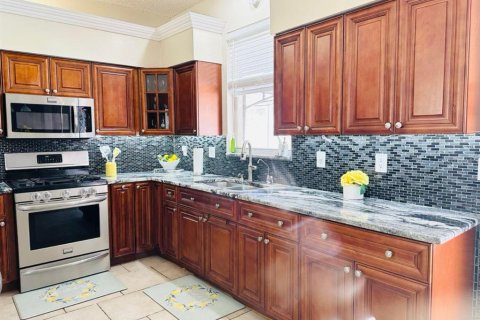 Casa en alquiler en Riverview, Florida, 4 dormitorios, 225.2 m2 № 1918587 - foto 5