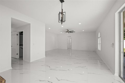 Villa ou maison à vendre à Titusville, Floride: 6 chambres, 365.85 m2 № 1853468 - photo 19