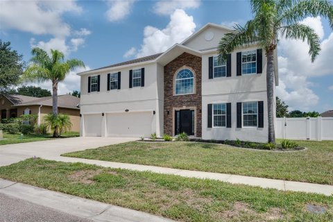 Villa ou maison à vendre à Titusville, Floride: 6 chambres, 365.85 m2 № 1853468 - photo 2