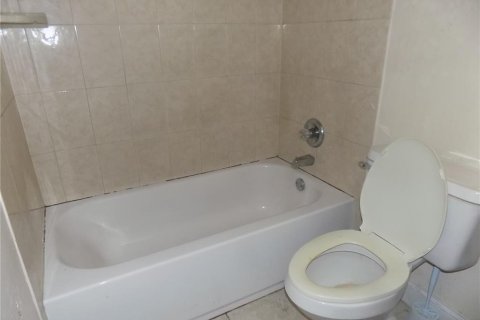 Immobilier commercial à vendre à Gainesville, Floride: 4 chambres, 167.22 m2 № 2131653 - photo 18
