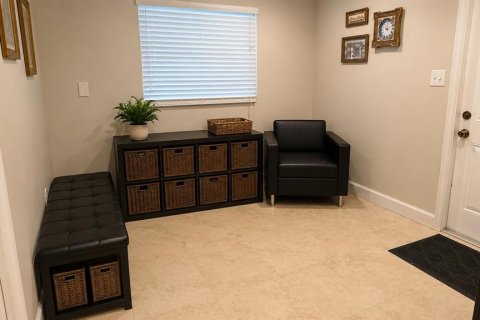 Immobilier commercial à vendre à Chuluota, Floride: 182.27 m2 № 2133803 - photo 10