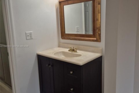 Adosado en venta en Sunrise, Florida, 2 dormitorios, 90.12 m2 № 1998741 - foto 2