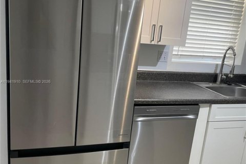 Adosado en venta en Sunrise, Florida, 2 dormitorios, 90.12 m2 № 1998741 - foto 9