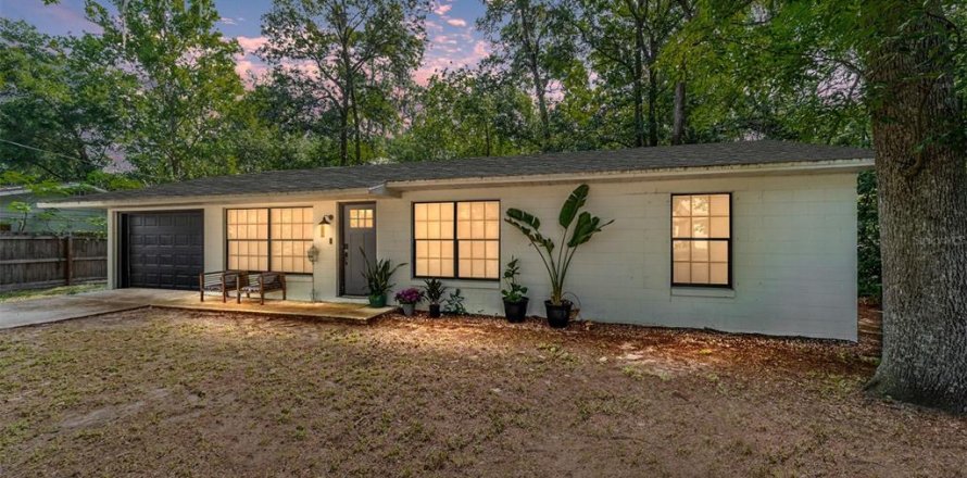 Casa en Ocala, Florida 3 dormitorios, 107.86 m2 № 1767911