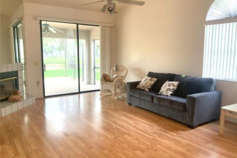 Casa en venta en Palm Harbor, Florida, 3 dormitorios, 154.12 m2 № 1773911 - foto 5