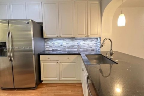 Copropriété à vendre à Doral, Floride: 3 chambres, 158.86 m2 № 1709938 - photo 7