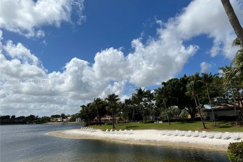 Copropriété à vendre à Doral, Floride: 3 chambres, 158.86 m2 № 1709938 - photo 29