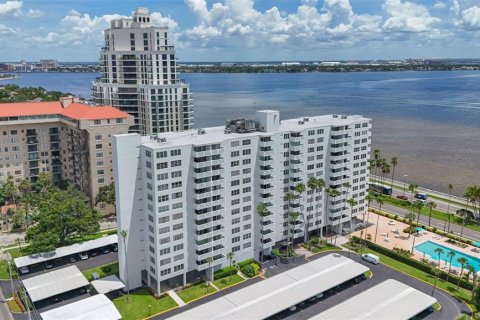 Condo in Tampa, Florida, 2 bedrooms  № 1885225 - photo 27