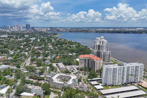 Condo in Tampa, Florida, 2 bedrooms  № 1885225 - photo 26