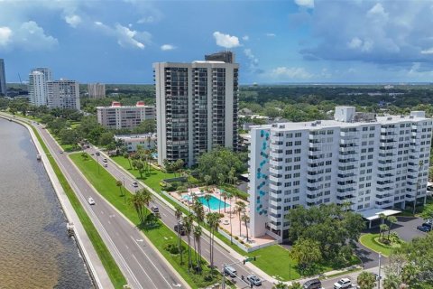 Condo in Tampa, Florida, 2 bedrooms  № 1885225 - photo 30