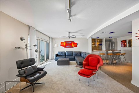 Condo in Tampa, Florida, 2 bedrooms  № 1885225 - photo 9