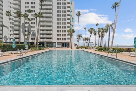 Condo in Tampa, Florida, 2 bedrooms  № 1885225 - photo 25