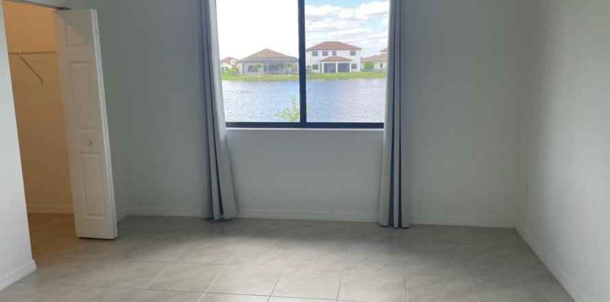 Casa en Immokalee, Florida 3 dormitorios, 192.49 m2 № 921084