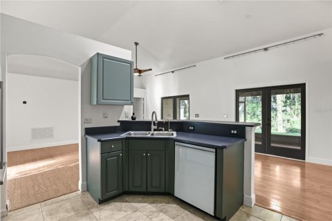 Villa ou maison à vendre à Deltona, Floride: 3 chambres, 174.93 m2 № 2391707 - photo 11