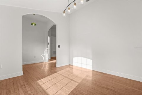 Villa ou maison à vendre à Deltona, Floride: 3 chambres, 174.93 m2 № 2391707 - photo 4
