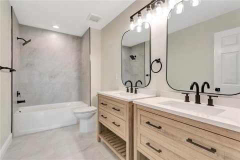 Casa en venta en Fish Hawk, Florida, 4 dormitorios, 260.5 m2 № 2196073 - foto 28