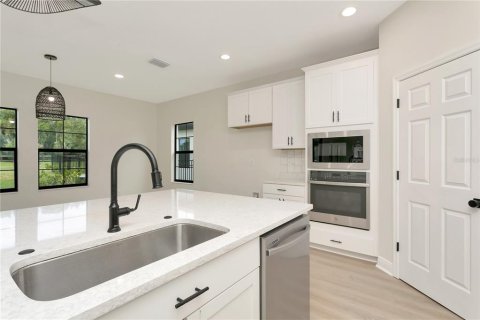 Casa en venta en Fish Hawk, Florida, 4 dormitorios, 260.5 m2 № 2196073 - foto 17