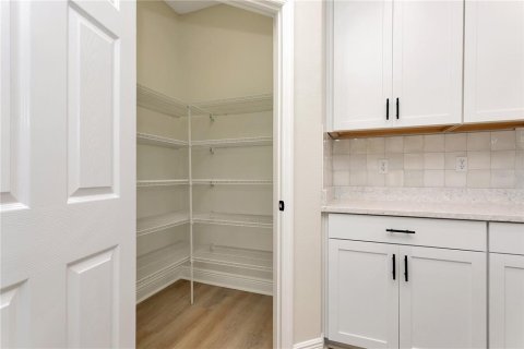 Casa en venta en Fish Hawk, Florida, 4 dormitorios, 260.5 m2 № 2196073 - foto 20