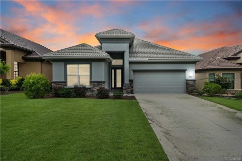 House in Hernando, Florida 3 bedrooms, 210.33 sq.m. № 1838308 - photo 1